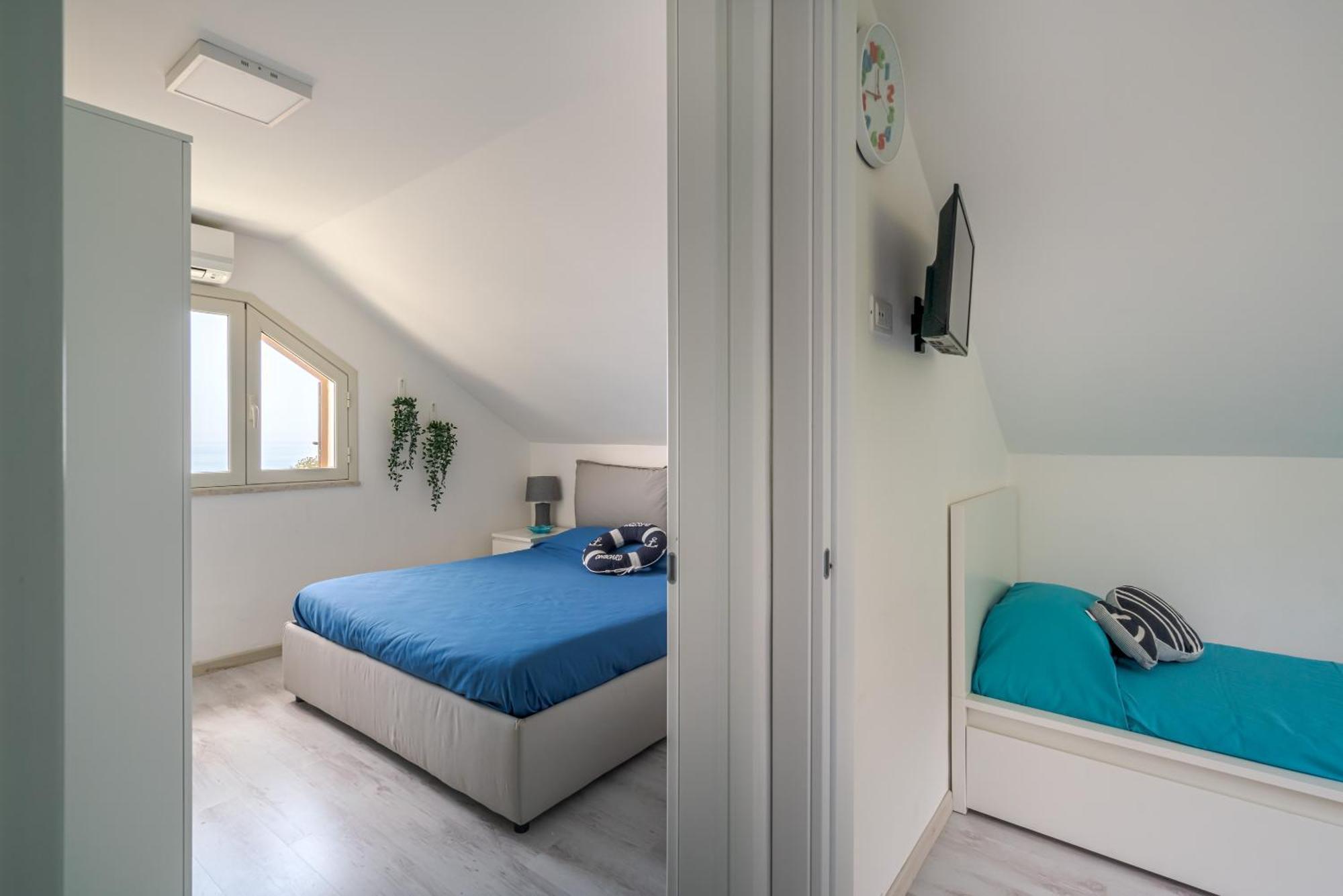 Ferienwohnung La Goccia Sul Mare Letojanni Exterior foto